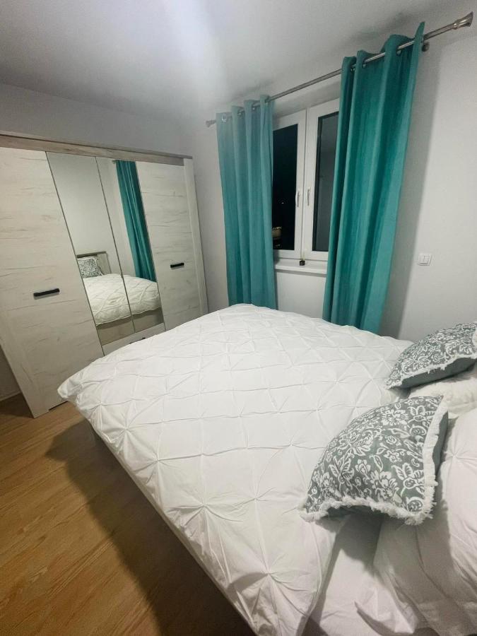 לובליאנה Muric Apartman 8 מראה חיצוני תמונה